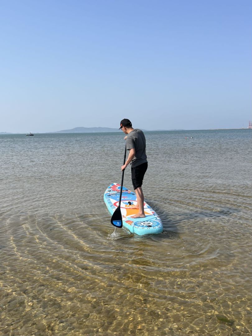 High quality surfboard, durable and beautiful, suitable for adult water sports surfboard